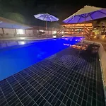 Casa de luxo em Porto de Galinhas com funcionária a 50 m do mar
